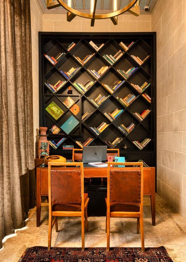 Brown Jlm Mamilla, A Member Of Brown Hotels Jérusalem Extérieur photo